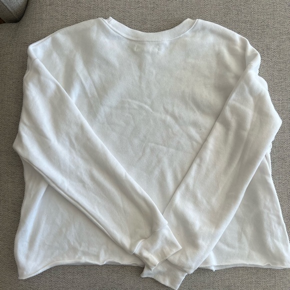 White Après Ski Sweatshirt NWOT Medium - Picture 2 of 2